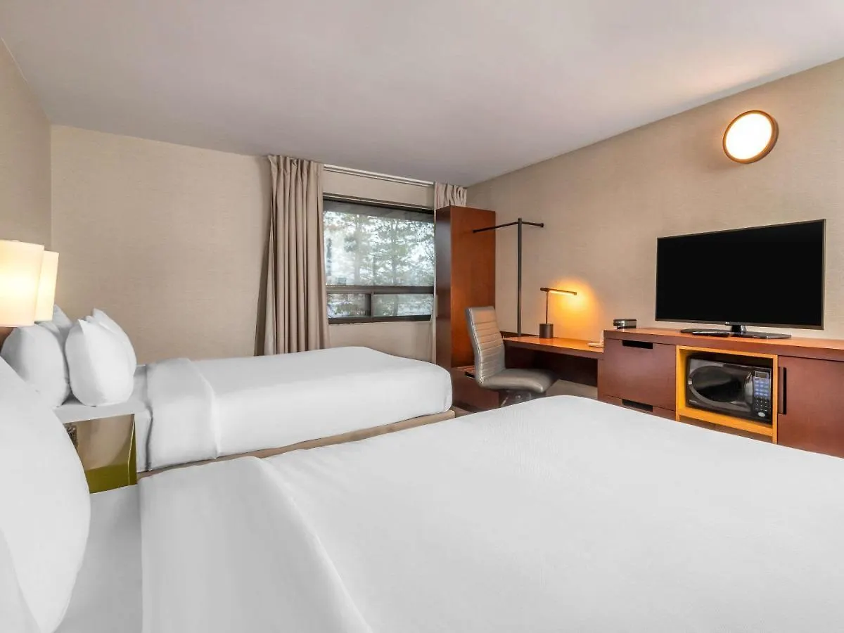 Comfort Inn West Otawa 3*,