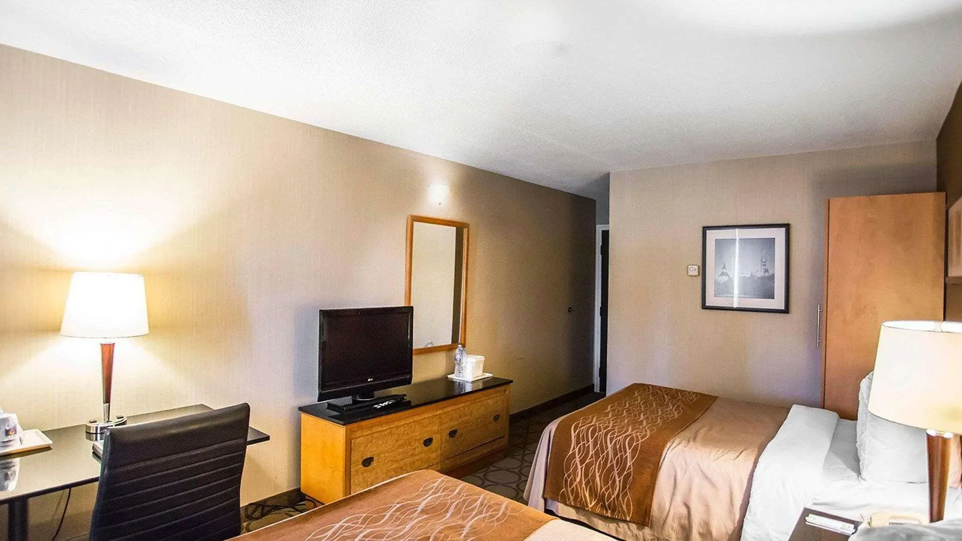 Comfort Inn West Otawa 3*,