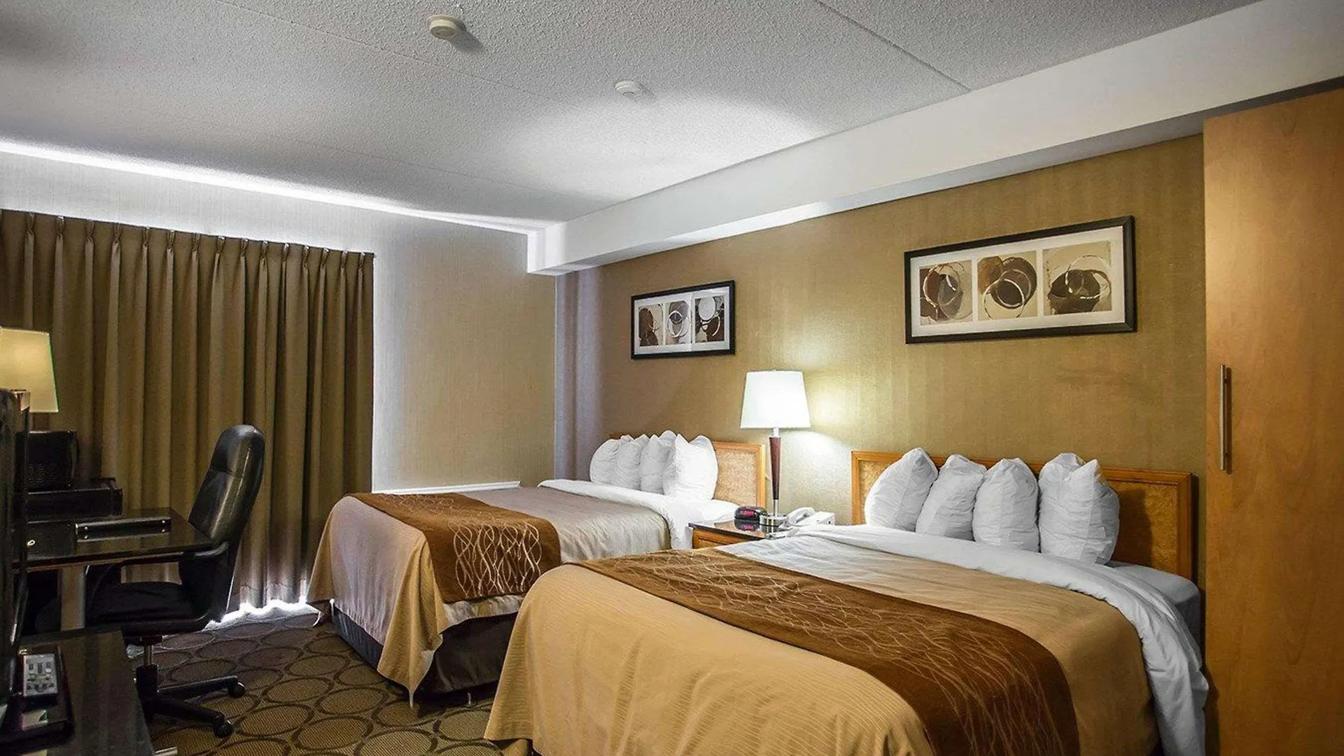 Comfort Inn West Otawa