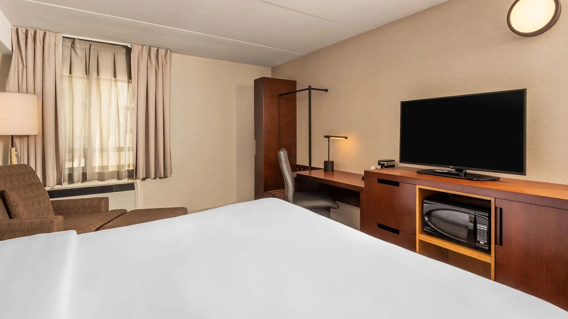 Comfort Inn West Otawa 3*,